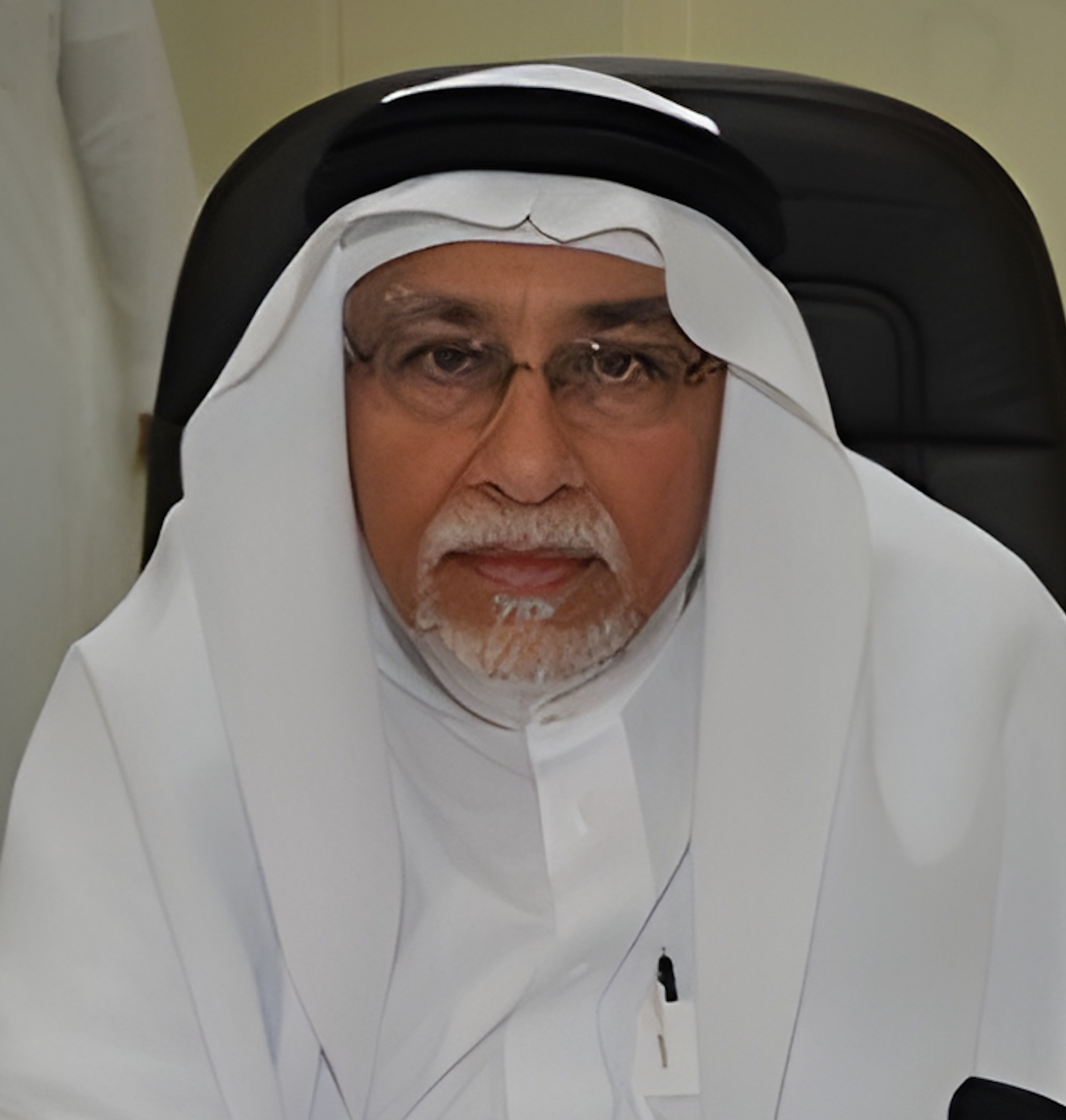 عمر أبورزيزة