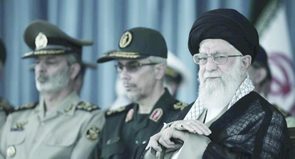 النظام الإيراني يغرق في الفساد (مكة)