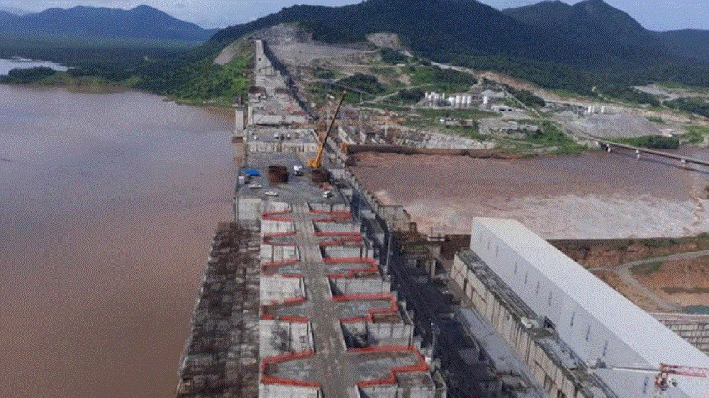 






سد النهضة في إثيوبيا                             (مكة)