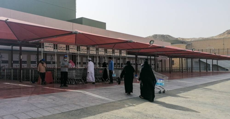 بطانية توجيه المغامر  بدء استقبال طلبات الراغبين بالحصول على ماء زمزم | صحيفة مكة
