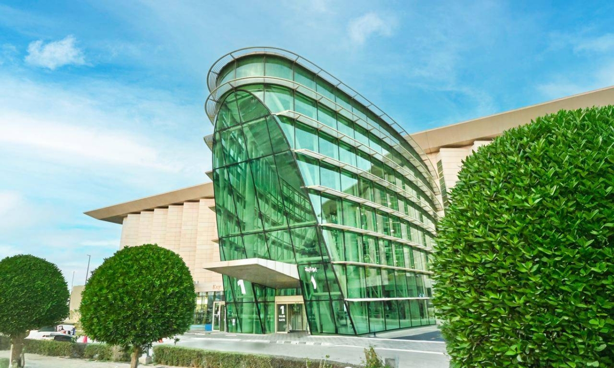 دله الصحية تضيف مستشفى المملكة إلى مجموعة مستشفياتها المملوكة بالكامل عبر الاستحواذ على الأسهم المتبقية في شركة درع الرعاية القابضة بقيمة 434 مليون ريال 