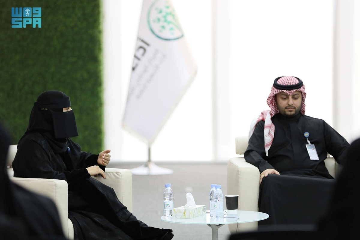 مركز أداء ينظم جلسة حوارية بعنوان: «إدارة المبادرات الحكومية» 