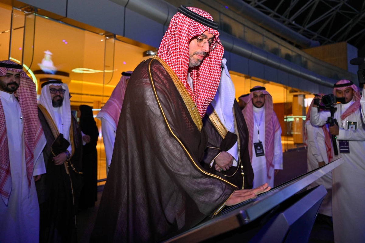 محافظ جدة يفتتح الملتقى المهني الـ13 لجامعة الملك عبدالعزيز