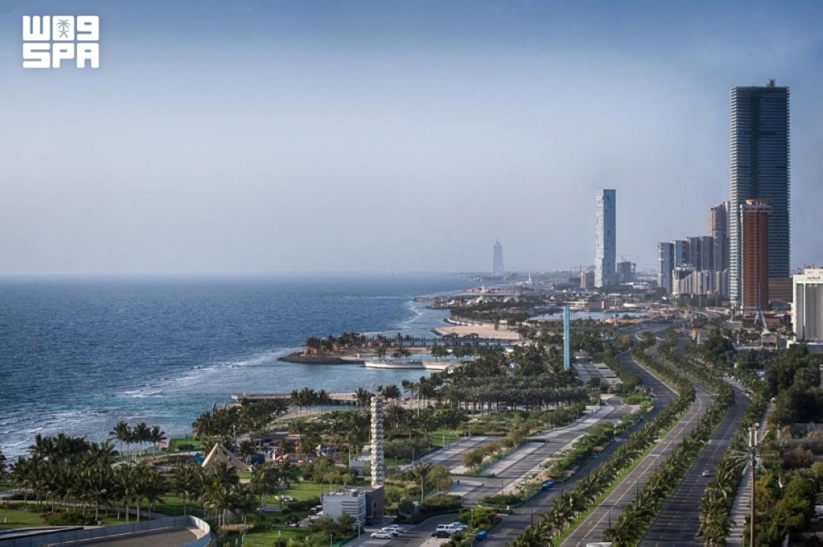 البحر الأحمر يعزز الإقبال. على الشواطئ والواجهات البحرية 